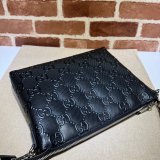 Designer Gucci Cheap 696009 GG embossed Black messenger bag