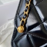 1:1 Replica AS2649 Calfskin & Gold-Tone Metal Flap Bag