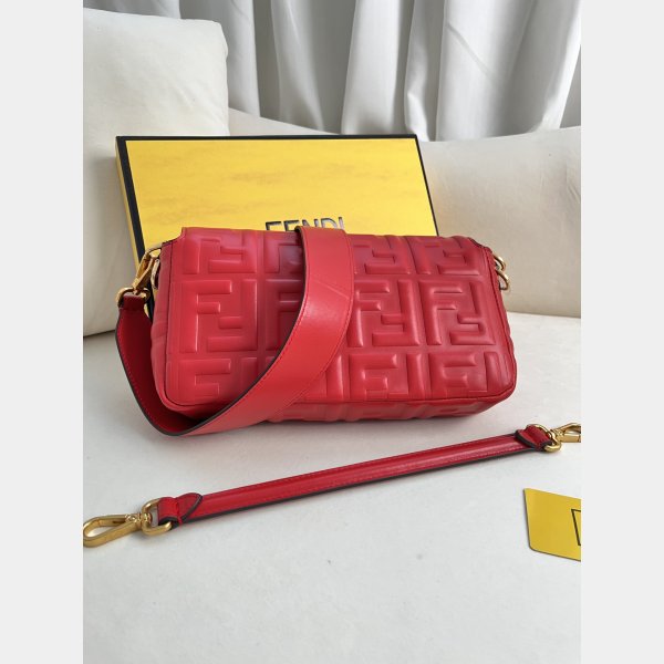 Top Quality fendi Iconic Baguette Medium nappa handbag